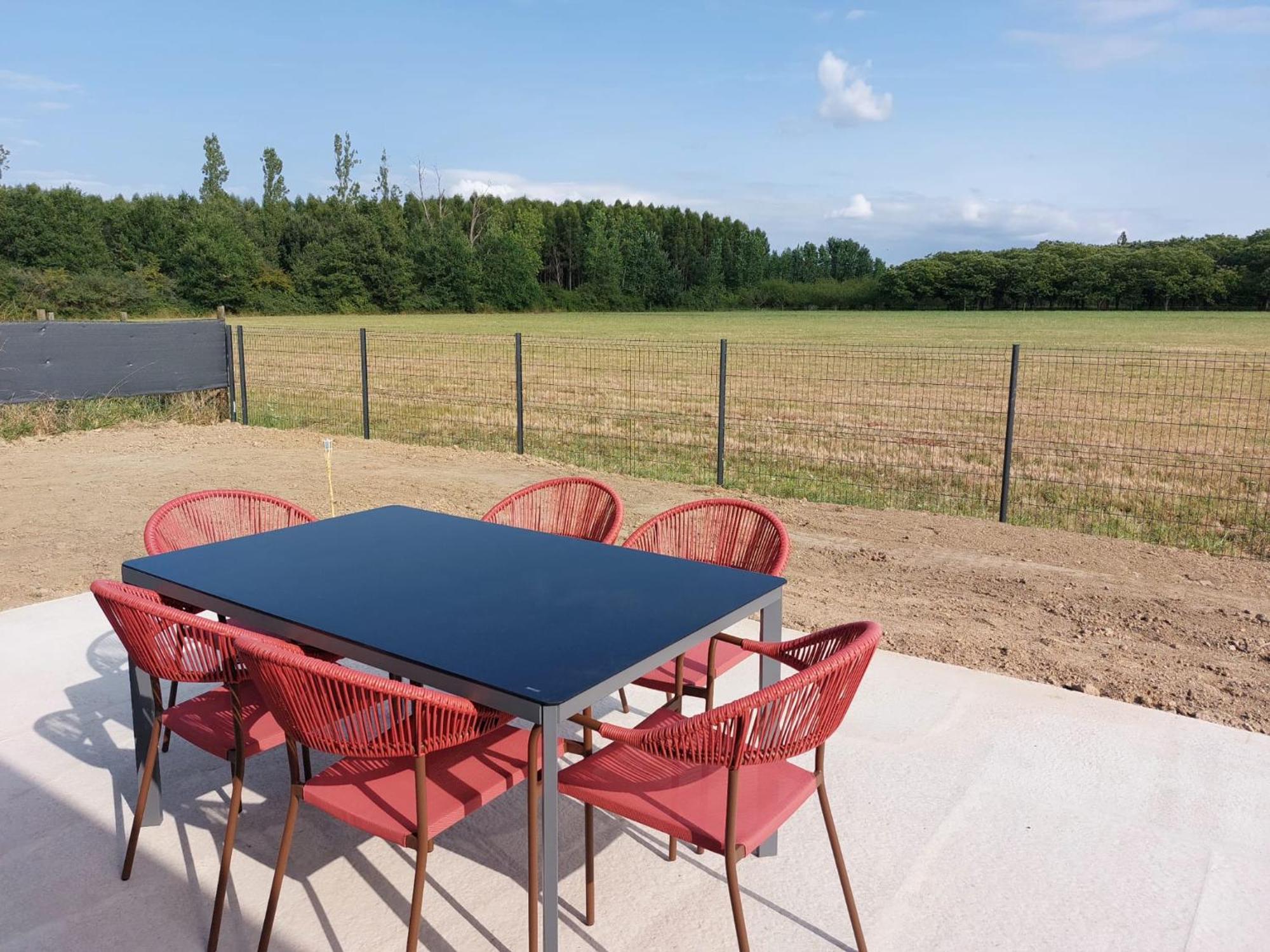 Maison Neuve A Bessens Экстерьер фото